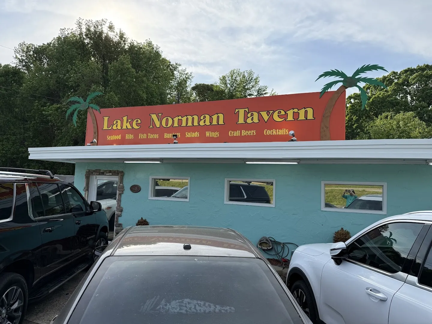 Lake Norman Tavern